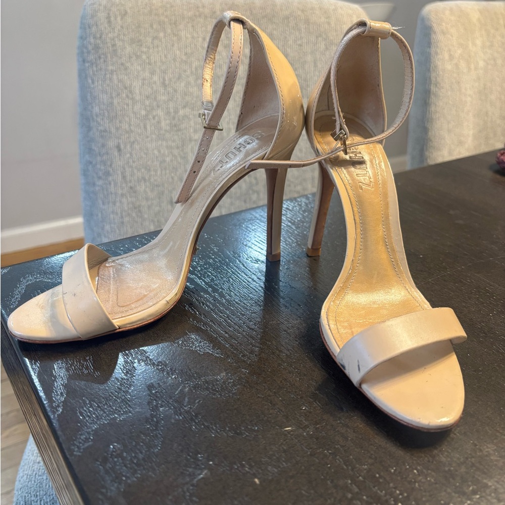 SCHUTZ Nude Heels Sz.5.5B